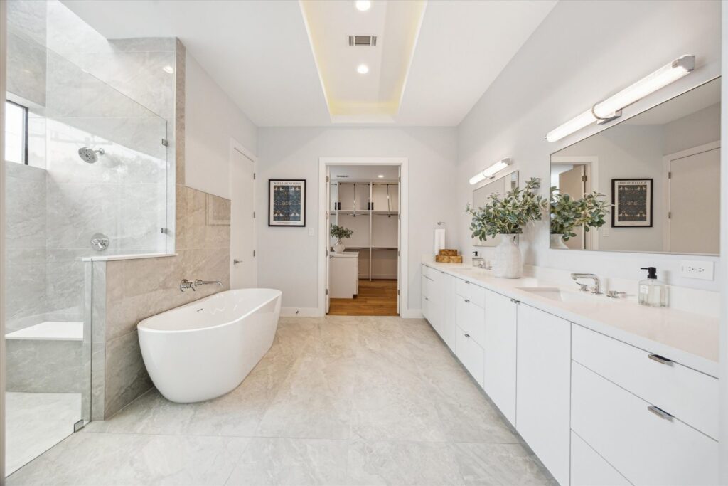 3851 Merrick St, Braes Heights - 28-Merrick 381 IMG 229