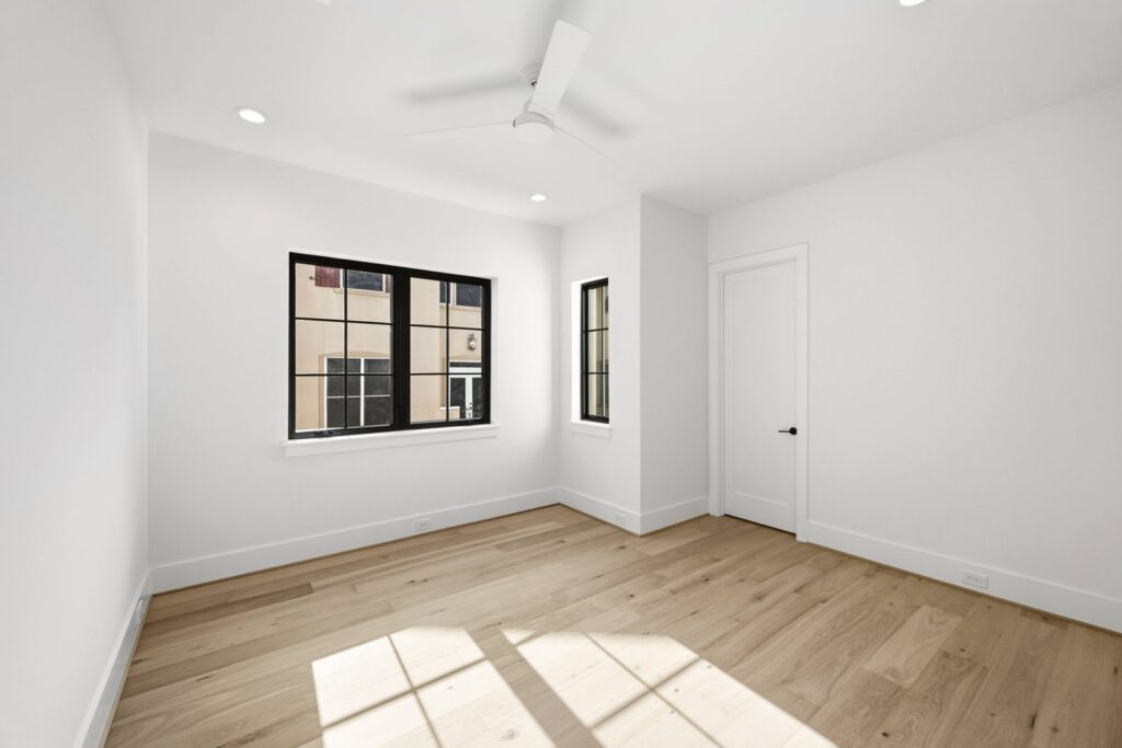 1642 Norfolk St, Montrose - photo 31