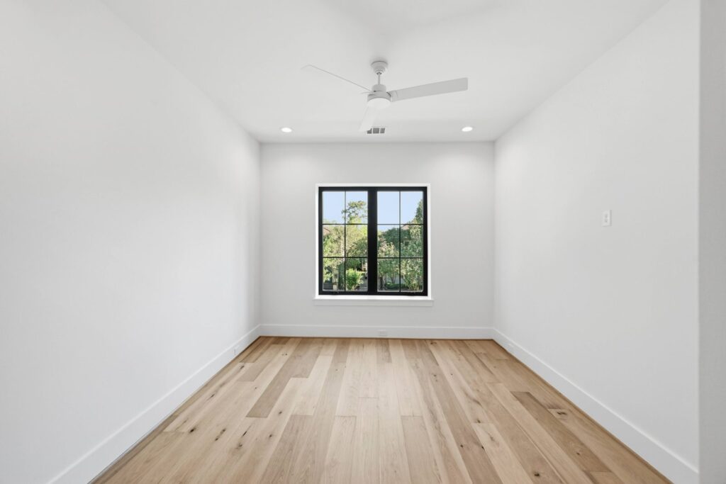 1642 Norfolk St, Montrose - photo 35