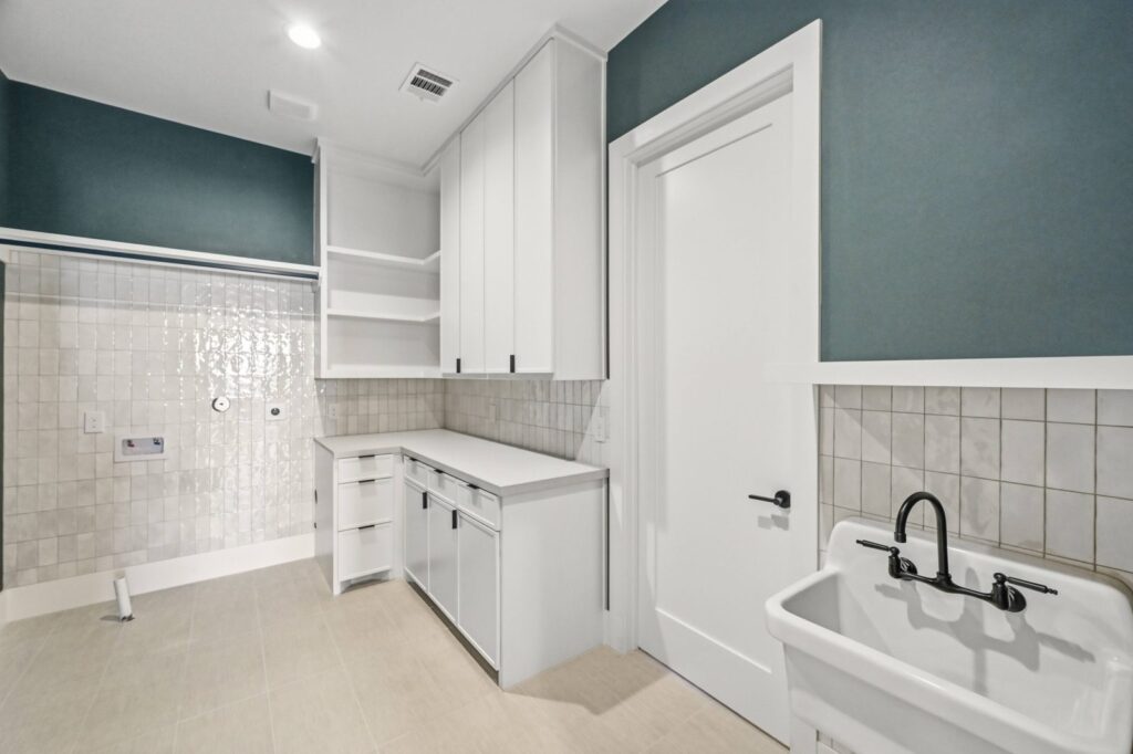 1642 Norfolk St, Montrose - photo 38